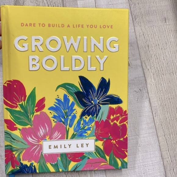 Dare to Build a Life you Love Growing Boldly by Emily Ley - Picture 2 of 13